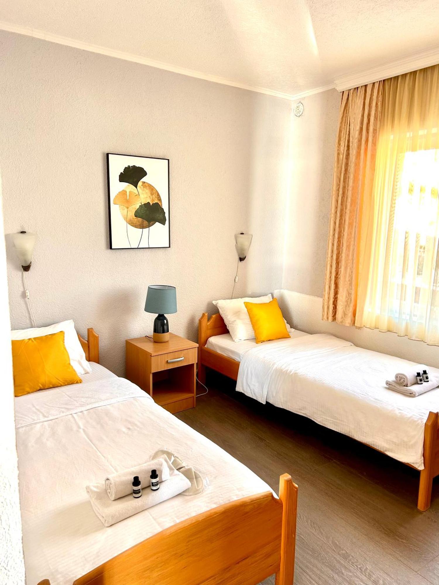 Hotel Victoria באר מראה חיצוני תמונה