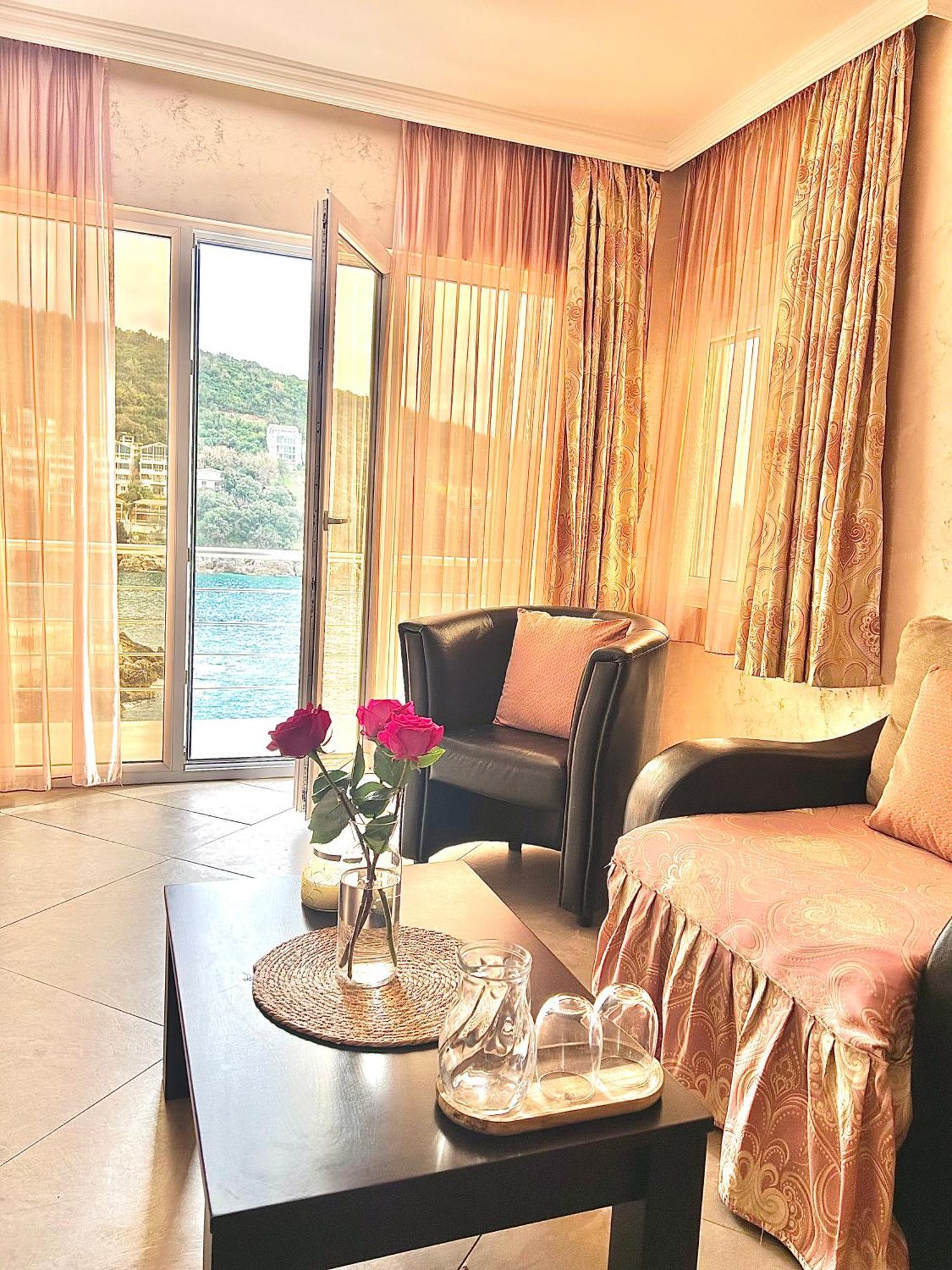Hotel Victoria באר מראה חיצוני תמונה