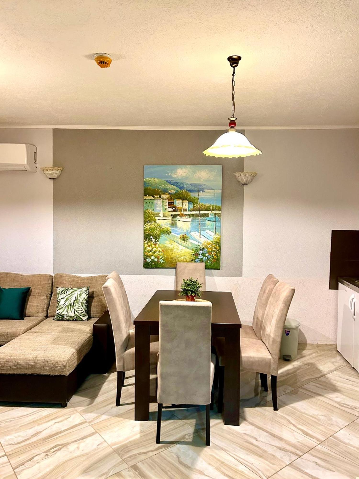 Hotel Victoria באר מראה חיצוני תמונה