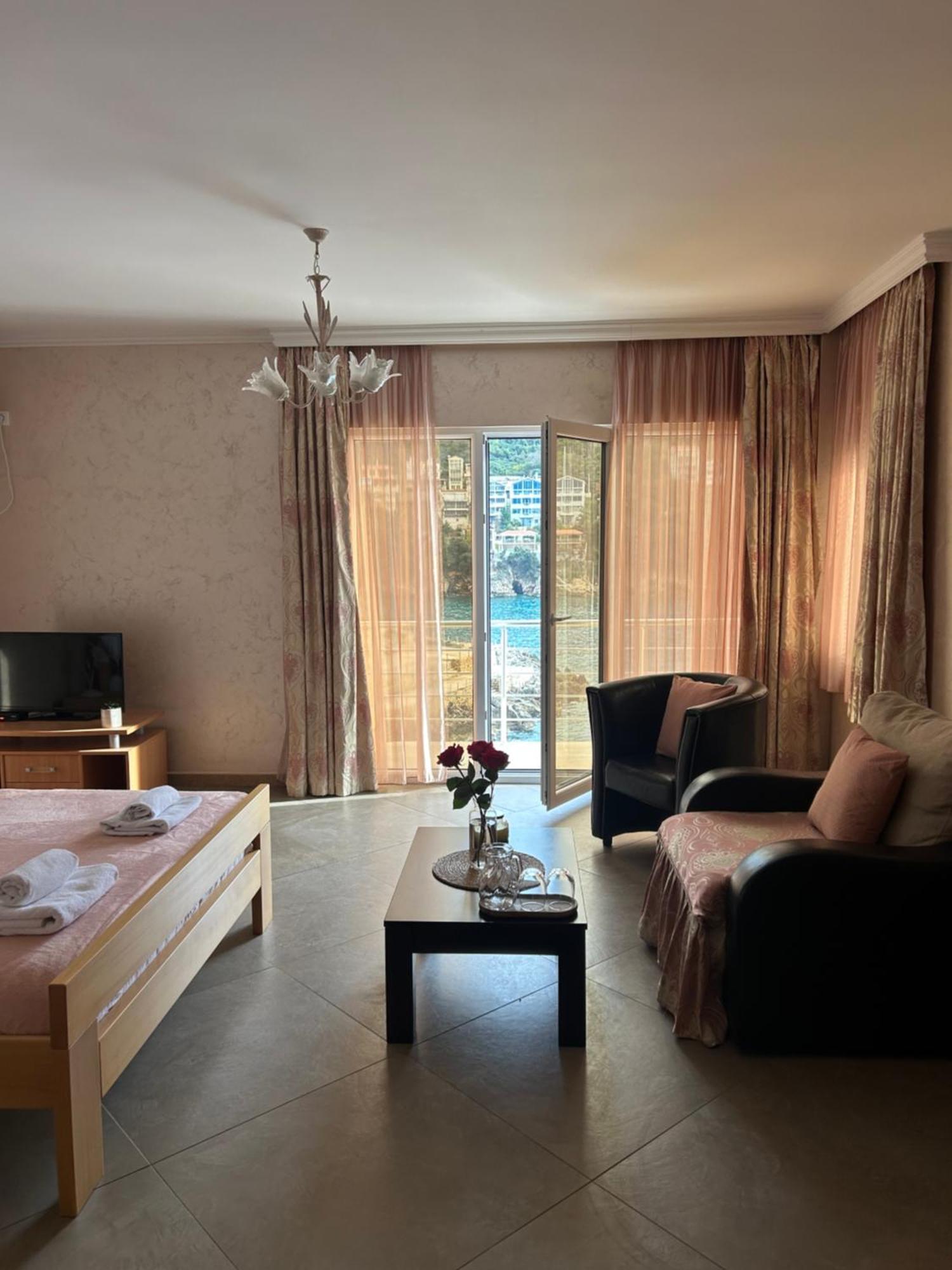 Hotel Victoria באר מראה חיצוני תמונה