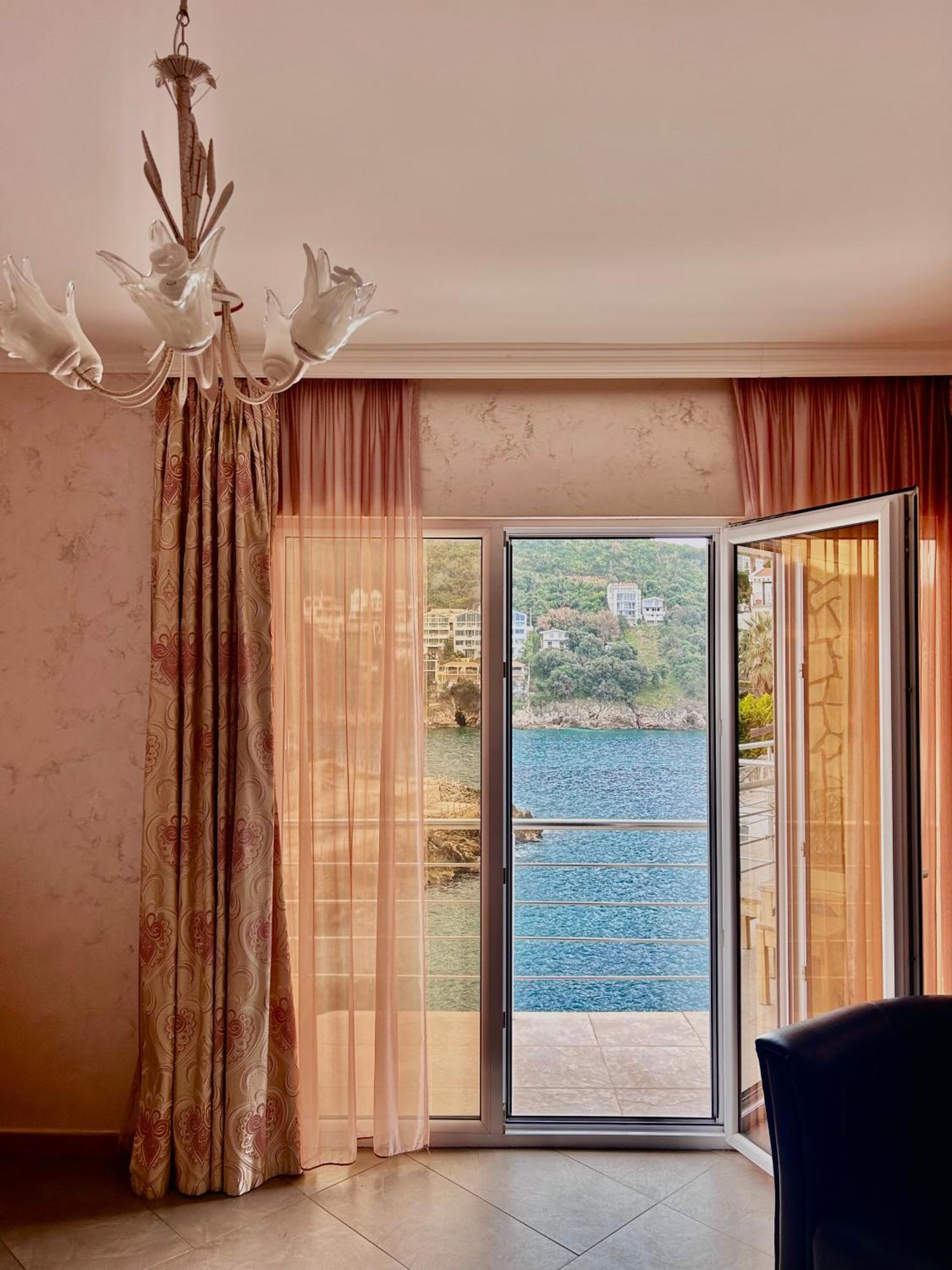Hotel Victoria באר מראה חיצוני תמונה